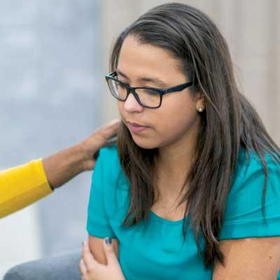ksu student receiving counseling support